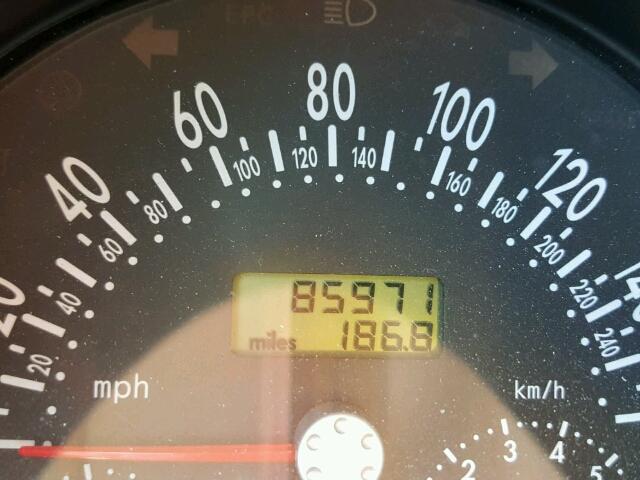 3VWFE21C82M426743 - 2002 VOLKSWAGEN NEW BEETLE 银色 照片 8