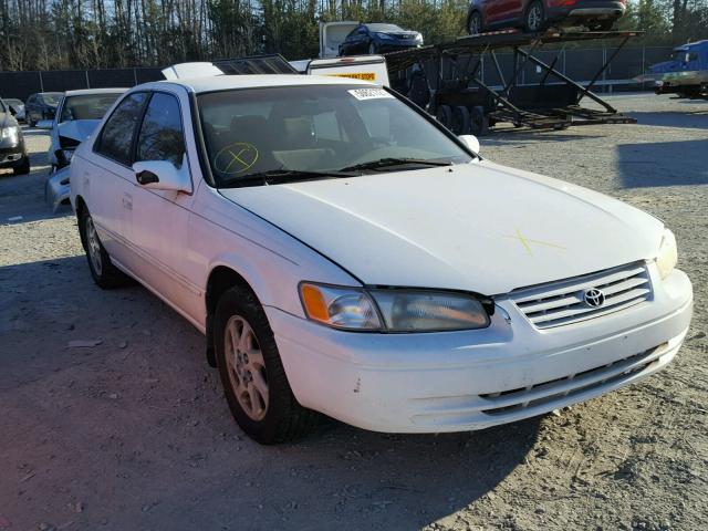 JT2BF22K3X0169143 - 1999 TOYOTA CAMRY LE WHITE photo 1