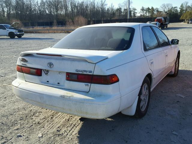 JT2BF22K3X0169143 - 1999 TOYOTA CAMRY LE WHITE photo 4