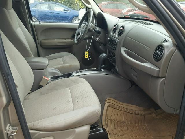 1J4GL38KX6W281138 - 2006 JEEP LIBERTY RE BEIGE photo 5