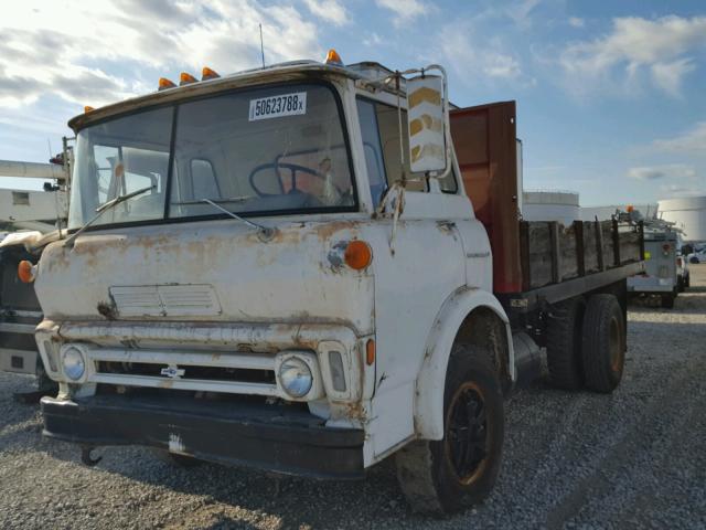 CTE632V136523 - 1972 CHEVROLET C50 WHITE photo 2