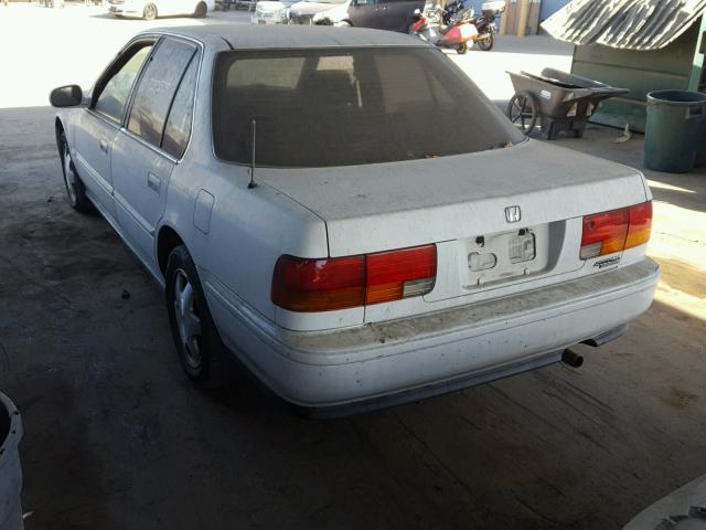 1HGCB7699PA189663 - 1993 HONDA ACCORD 10T WHITE photo 3