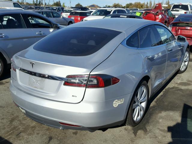 5YJSA1H14EFP38577 - 2014 TESLA MODEL S ვერცხლისფერი ფოტო 4