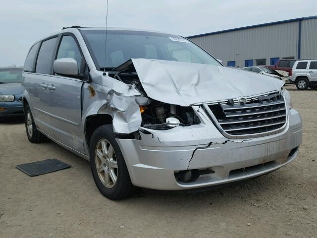 2A8HR54PX8R740498 - 2008 CHRYSLER TOWN & COU SILVER photo 1