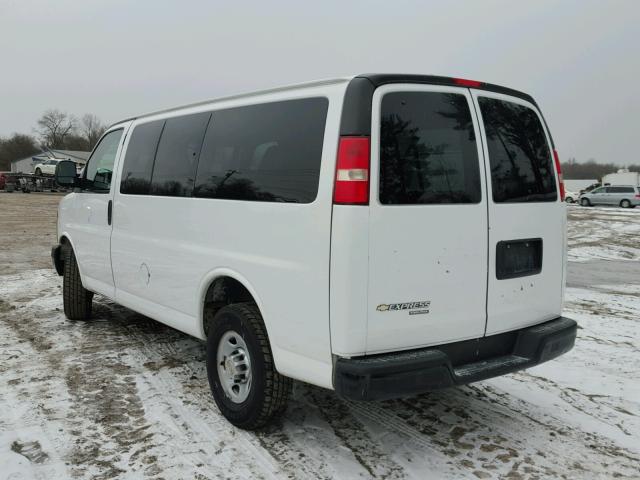 1GNZGXFA6E1126707 - 2014 CHEVROLET EXPRESS G3 WHITE photo 3