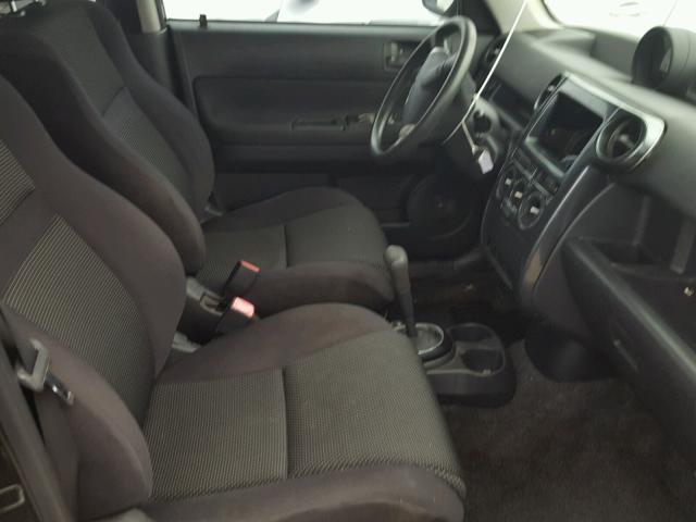 JTLKT324340155296 - 2004 TOYOTA SCION XB 黑色 照片 5