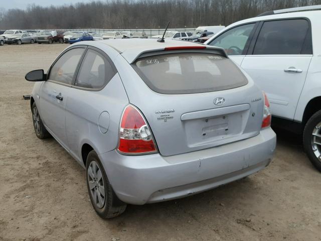 KMHCM36C58U076091 - 2008 HYUNDAI ACCENT GS SILVER photo 3