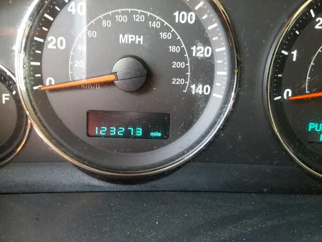 1J8HG58206C293285 - 2006 JEEP COMMANDER BLACK photo 8