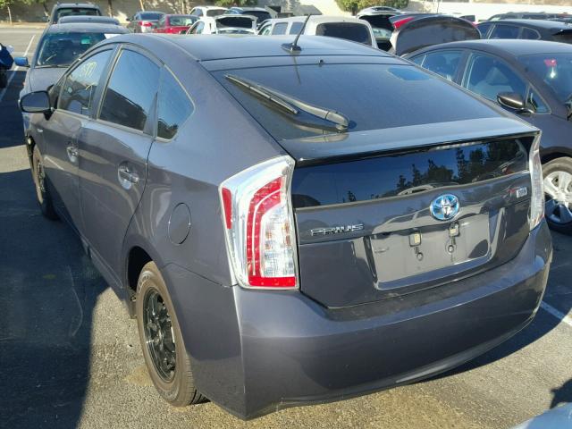 JTDKN3DU3F1996471 - 2015 TOYOTA PRIUS GRAY photo 3