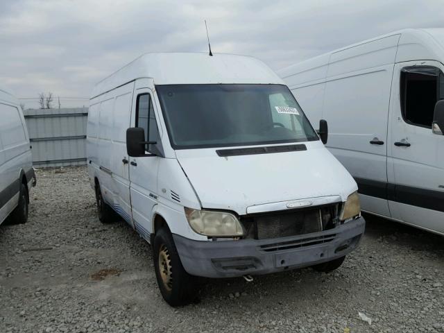 WD2PD744X45629281 - 2004 DODGE SPRINTER WHITE photo 1