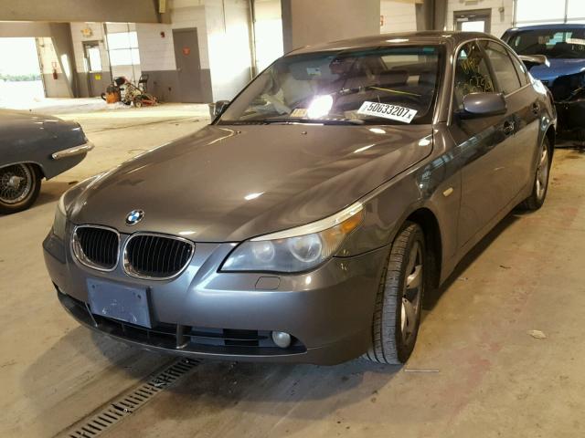 WBANA53585B862270 - 2005 BMW 525 I GRAY photo 2