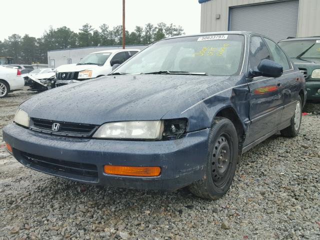 JHMCD5636VC013405 - 1997 HONDA ACCORD LX BLUE photo 2