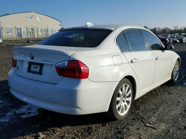 WBAVD33526KV60129 - 2006 BMW 330 XI WHITE photo 4