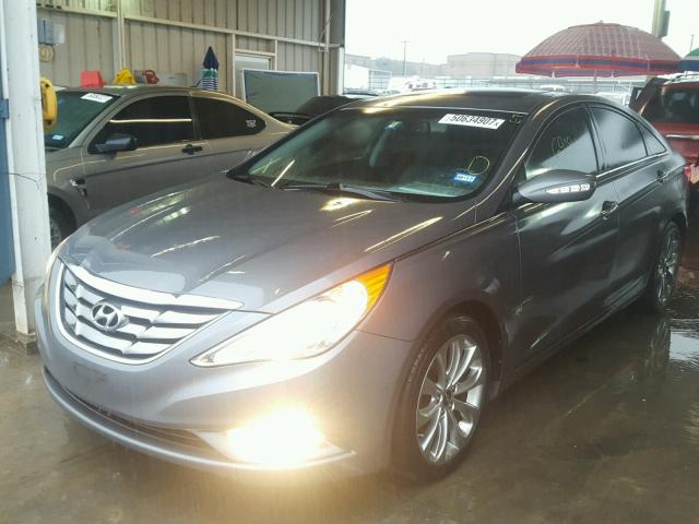 5NPEC4AB0BH296504 - 2011 HYUNDAI SONATA SE GRAY photo 2