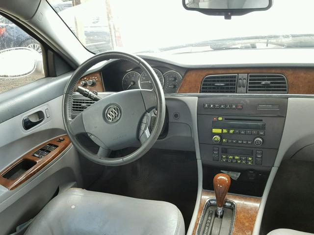 2G4WD532551345699 - 2005 BUICK LACROSSE C SILVER photo 9