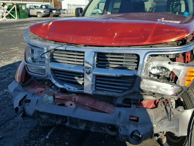 1D8GU58K77W730325 - 2007 DODGE NITRO SLT ORANGE photo 9