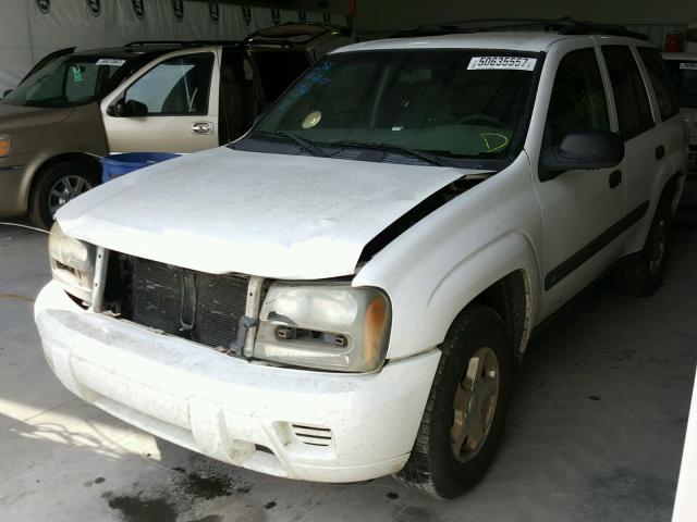 1GNDS13S432105302 - 2003 CHEVROLET TRAILBLAZE WHITE photo 2