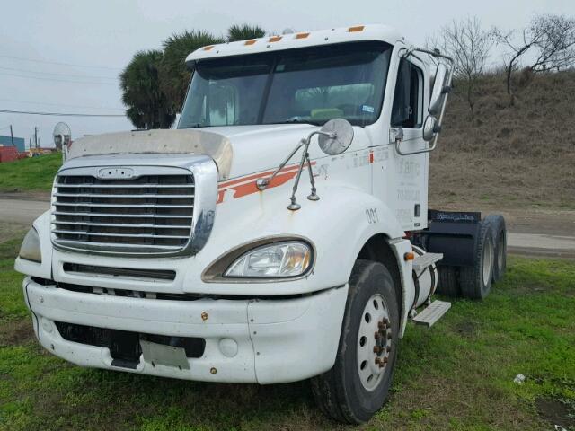 1FUJA6CK16LW30630 - 2006 FREIGHTLINER CONVENTION WHITE photo 2