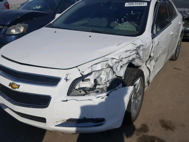 1G1ZH57B99F250053 - 2009 CHEVROLET MALIBU 1LT WHITE photo 9