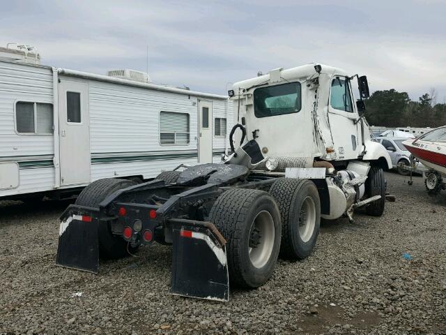 1FUJA6CV24LL97011 - 2004 FREIGHTLINER CONVENTION WHITE photo 4