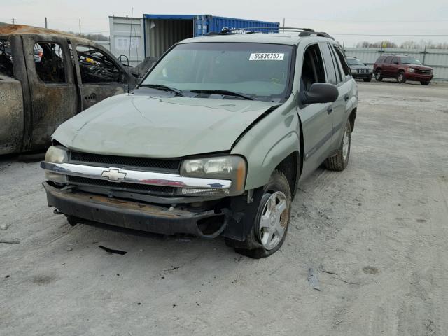 1GNDT13S432231026 - 2003 CHEVROLET TRAILBLAZE GREEN photo 2