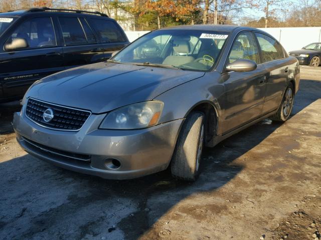 1N4AL11DX5N471799 - 2005 NISSAN ALTIMA S GRAY photo 2