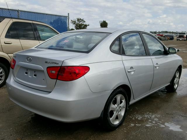 KMHDU46D07U104509 - 2007 HYUNDAI ELANTRA GL SILVER photo 4