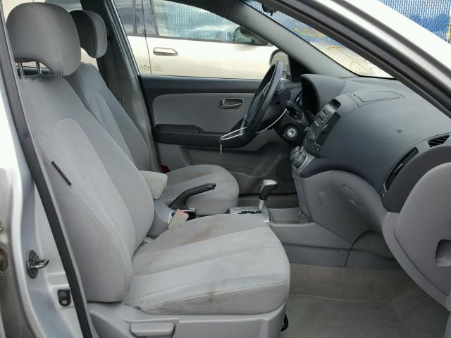 KMHDU46D07U104509 - 2007 HYUNDAI ELANTRA GL SILVER photo 5