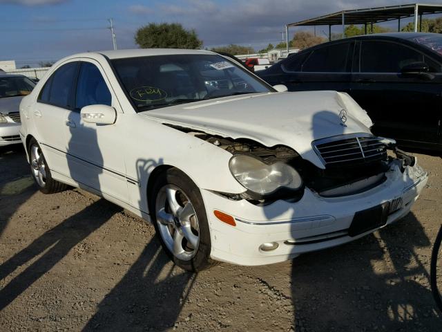 WDBRF40J94A647842 - 2004 MERCEDES-BENZ C 230K SPO WHITE photo 1