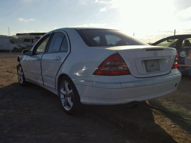 WDBRF40J94A647842 - 2004 MERCEDES-BENZ C 230K SPO WHITE photo 3