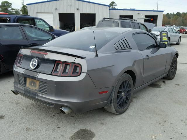 1ZVBP8AM8E5202998 - 2014 FORD MUSTANG GRAY photo 4