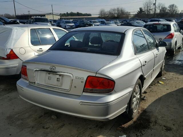 KMHWF35HX4A058847 - 2004 HYUNDAI SONATA GLS SILVER photo 4