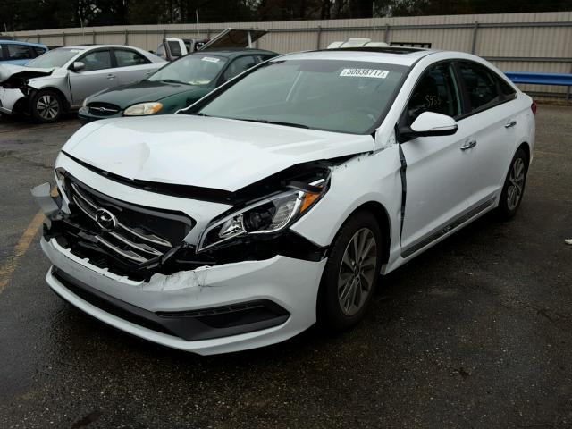 5NPE34AF9HH581410 - 2017 HYUNDAI SONATA SPO WHITE photo 2