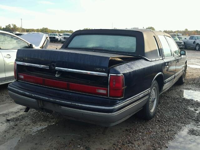1LNCM82WXMY647543 - 1991 LINCOLN TOWN CAR S BLUE photo 4