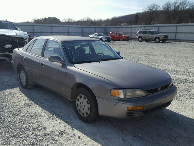 4T1SK12E7SU585796 - 1995 TOYOTA CAMRY LE TAN photo 1