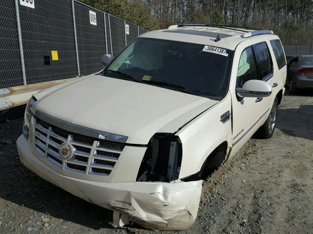 1GYFK63898R187913 - 2008 CADILLAC ESCALADE L WHITE photo 2