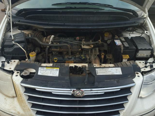 2C8GP64L35R357346 - 2005 CHRYSLER TOWN & COU WHITE photo 7