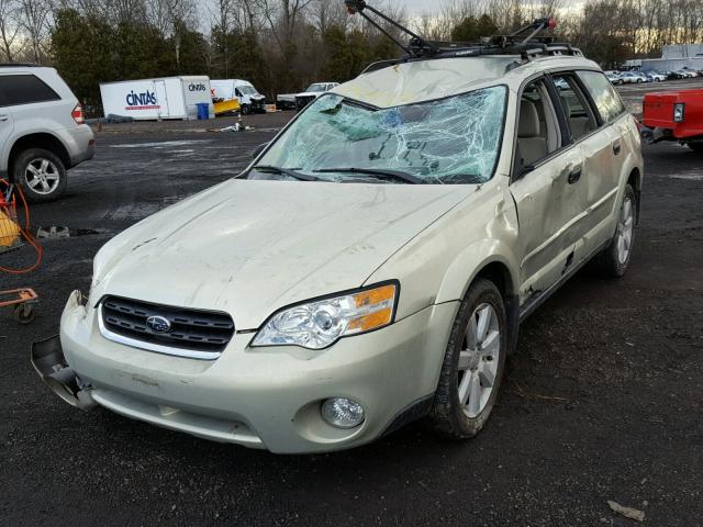 4S4BP61C477319236 - 2007 SUBARU LEGACY OUT GOLD photo 2