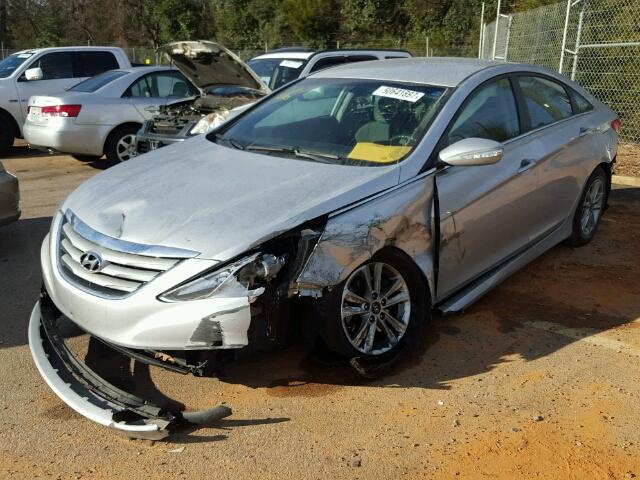 5NPEB4AC2EH824608 - 2014 HYUNDAI SONATA GLS SILVER photo 2