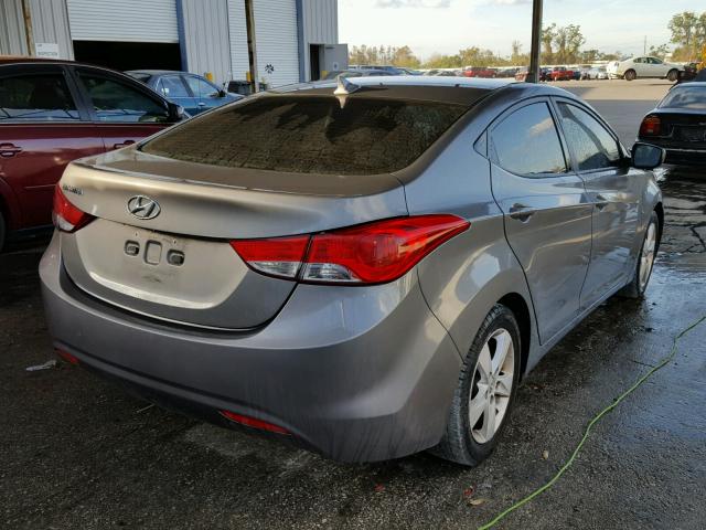 5NPDH4AE8DH351386 - 2013 HYUNDAI ELANTRA GL GRAY photo 4