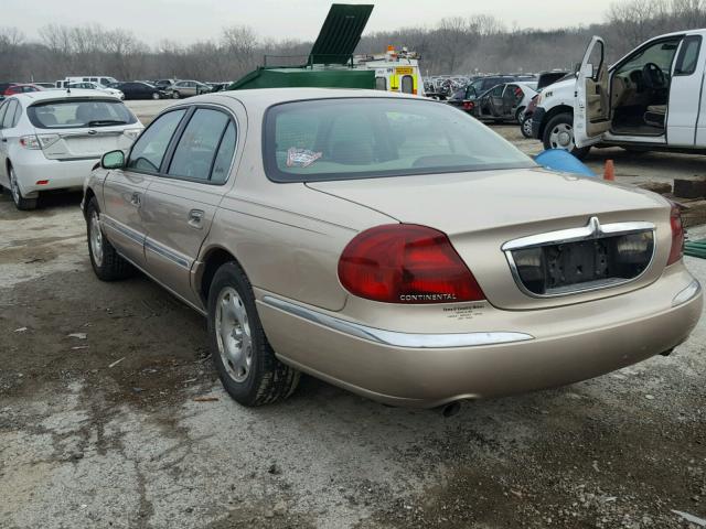 1LNFM97V7WY670770 - 1998 LINCOLN CONTINENTA GOLD photo 3