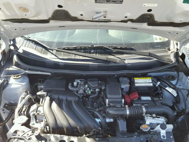 3N1CN7AP1HK435202 - 2017 NISSAN VERSA S SILVER photo 7