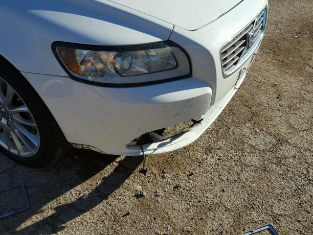 YV1382MSXA2489746 - 2010 VOLVO S40 2.4I WHITE photo 9