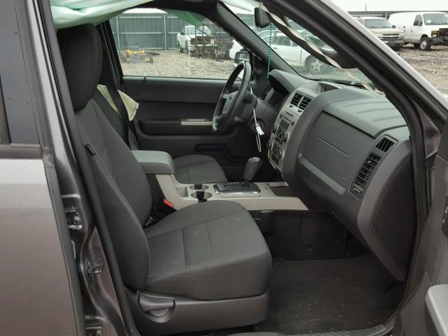 1FMCU0D76CKA14014 - 2012 FORD ESCAPE XLT GRAY photo 5