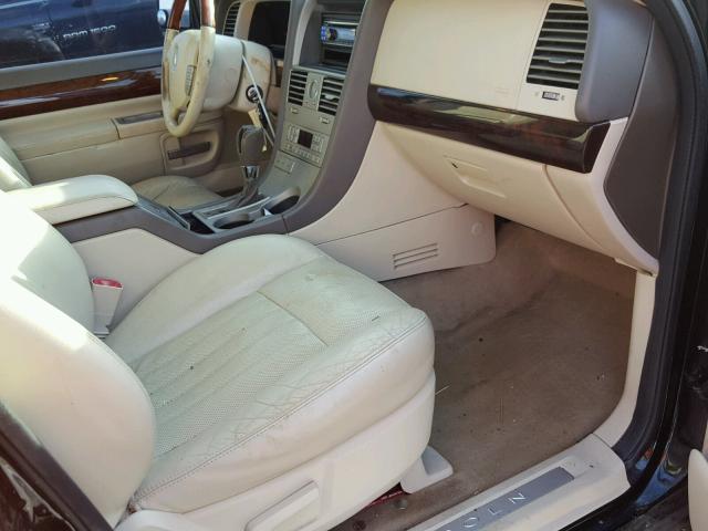 5LMEU68H14ZJ16440 - 2004 LINCOLN AVIATOR 黑色 照片 5