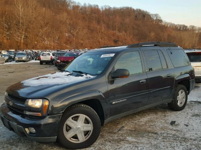 1GNET16S736195048 - 2003 CHEVROLET TRAILBLAZE GRAY photo 2