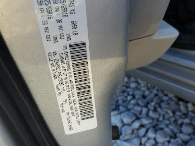 2D4RN5D14AR119995 - 2010 DODGE GRAND CARA SILVER photo 10