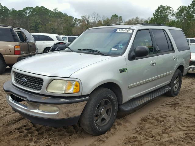 1FMRU15L31LA49449 - 2001 FORD EXPEDITION SILVER photo 2