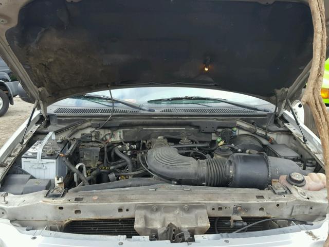 1FMRU15L31LA49449 - 2001 FORD EXPEDITION SILVER photo 7