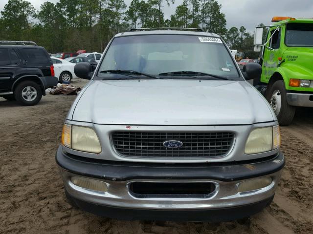 1FMRU15L31LA49449 - 2001 FORD EXPEDITION SILVER photo 9